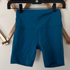 Lululemon Wunder Train Bike Shorts Size 4